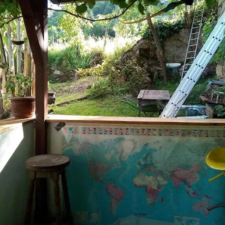 La Maison Du Bonheur Chez Yann Humblet Homestay Moulis