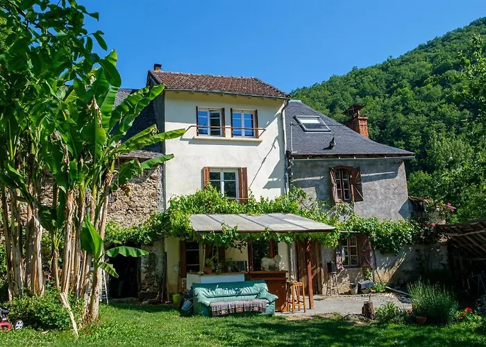 La Maison Du Bonheur Chez Yann Humblet * Moulis